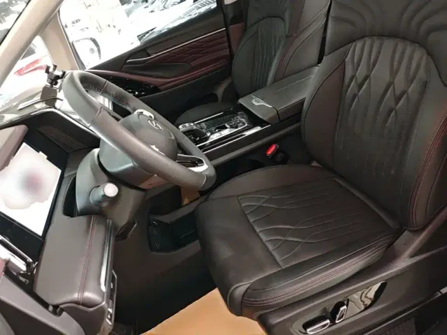 GAC Trumpchi M8 — Фото автомобиля 14