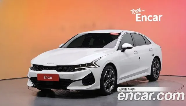 Фотография автомобиля — Kia K5 Generation 3