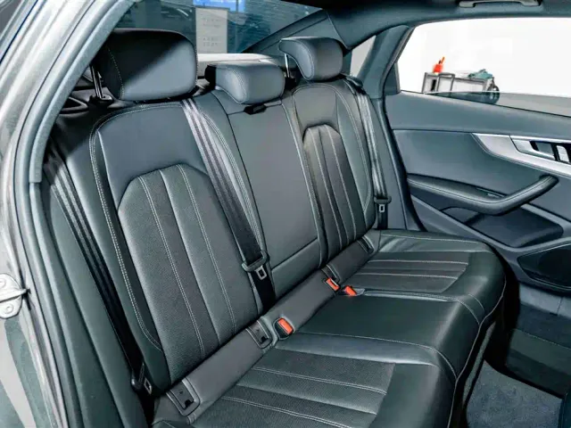 Audi A4L — Фото автомобиля 21