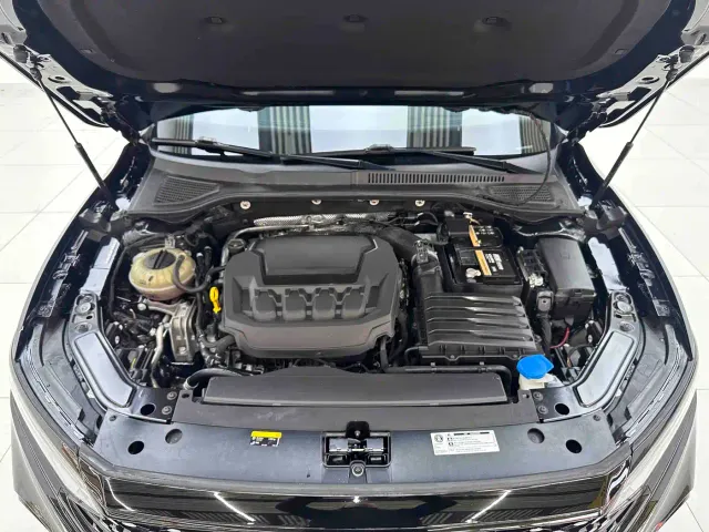 Volkswagen Passat — Фото автомобиля 9