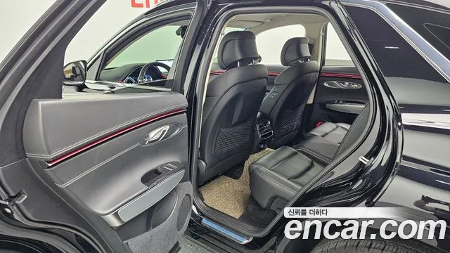 Genesis GV70 — Фото автомобиля 27