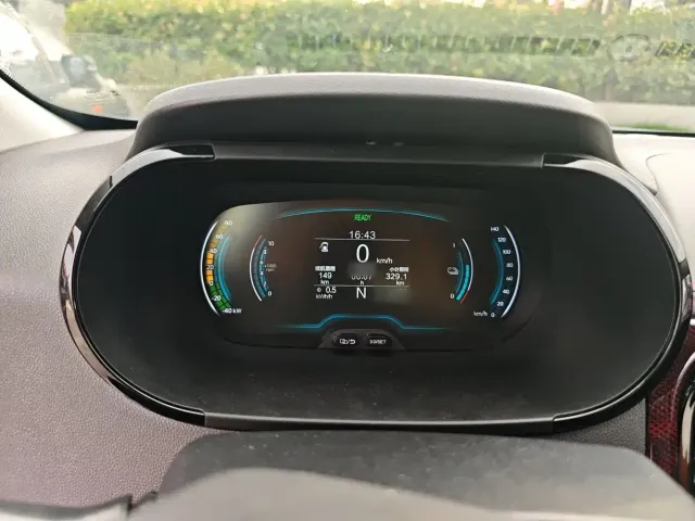Chery eQ1 — Фото автомобиля 8