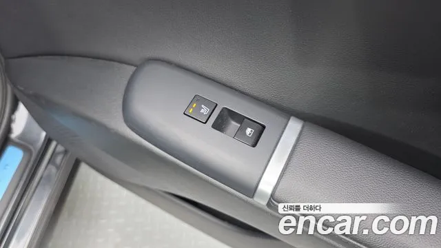 Hyundai Grandeur Grandeur (GN7) 2.5 Бензин 2WD — Фото автомобиля 8