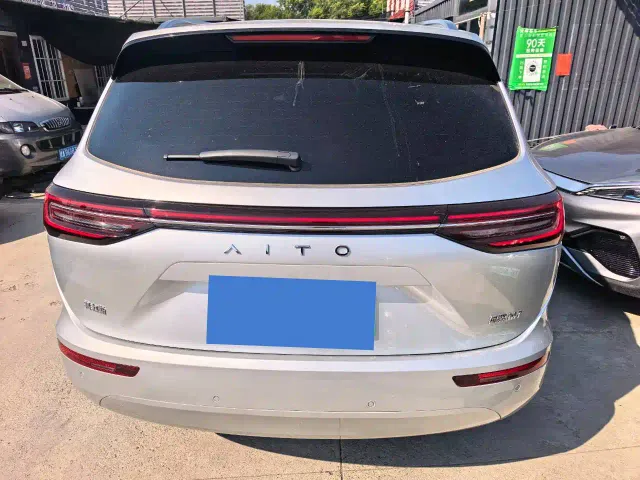 Aito M7 — Фото автомобиля 5