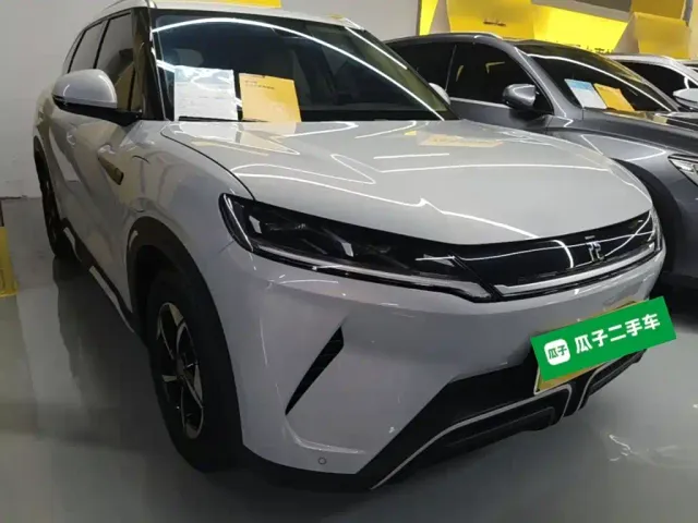 BYD Yuan UP — Фото автомобиля 3