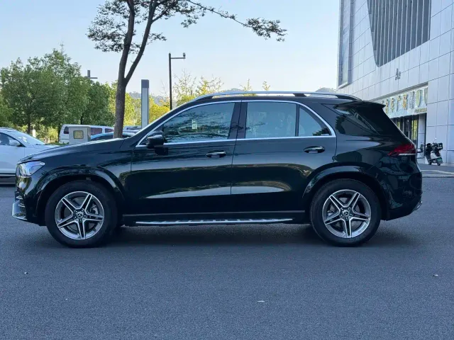 Mercedes-Benz GLE-Class — Фото автомобиля 6
