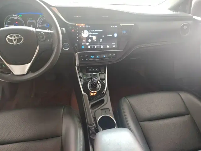Toyota Corolla Twin Engine E+ — Фото автомобиля 12