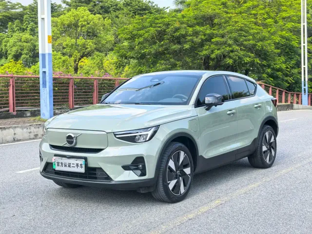 Фотография автомобиля — Volvo C40
