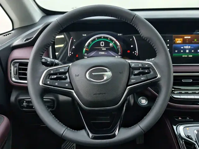 GAC Trumpchi M6 — Фото автомобиля 24
