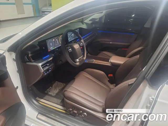 Hyundai Grandeur GN7 — Фото автомобиля 9