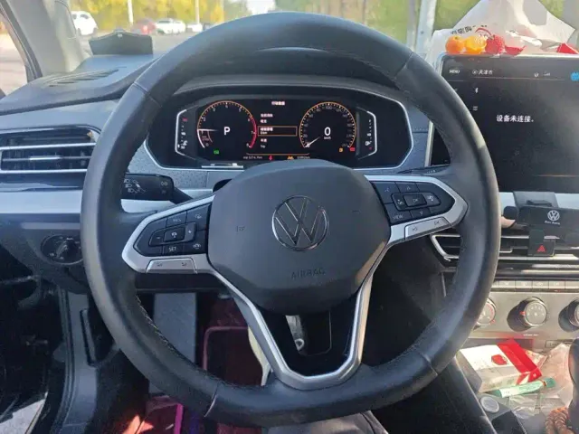 Volkswagen Lavida — Фото автомобиля 15
