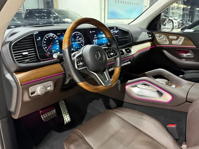 Mercedes-Benz GLS-Class — Фото автомобиля 5