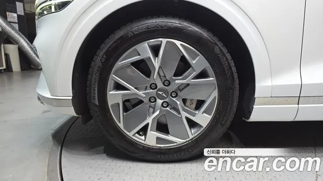 Genesis GV70 Electrified — Фото автомобиля 5