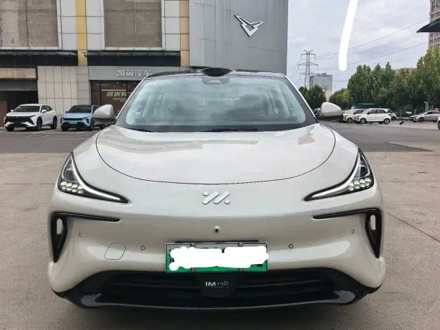 IM Motors LS6 — Фото автомобиля 2