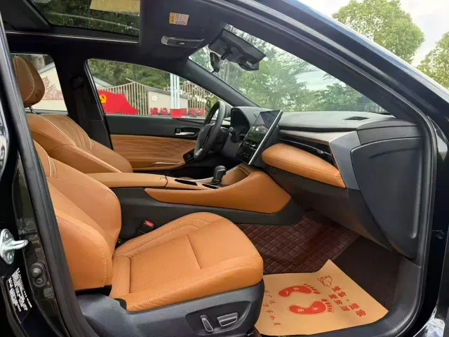 Toyota Avalon — Фото автомобиля 7