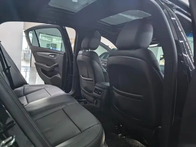 Cadillac CT5 — Фото автомобиля 10
