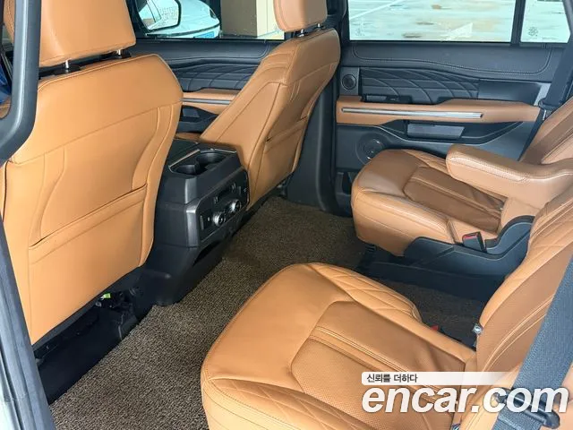 Ford Expedition — Фото автомобиля 9