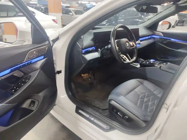 BMW i5 — Фото автомобиля 20