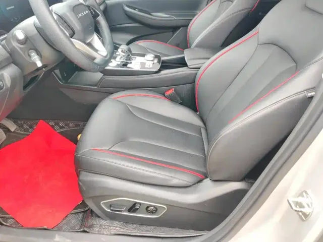 BAIC X7 — Фото автомобиля 9