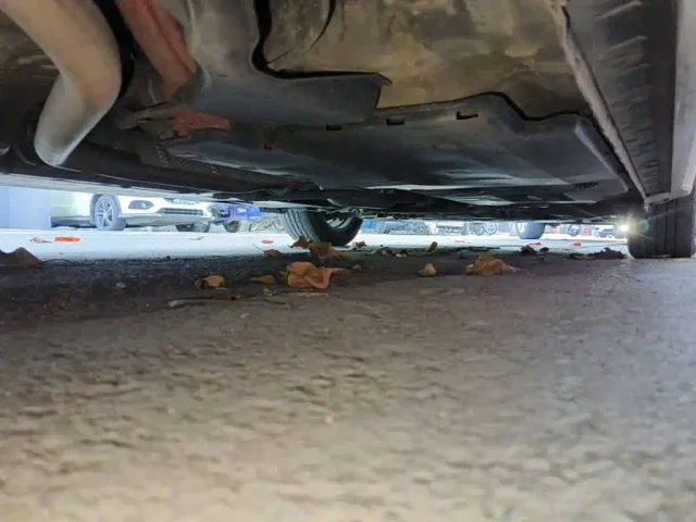 Toyota Corolla Twin Engine E+ — Фото автомобиля 9