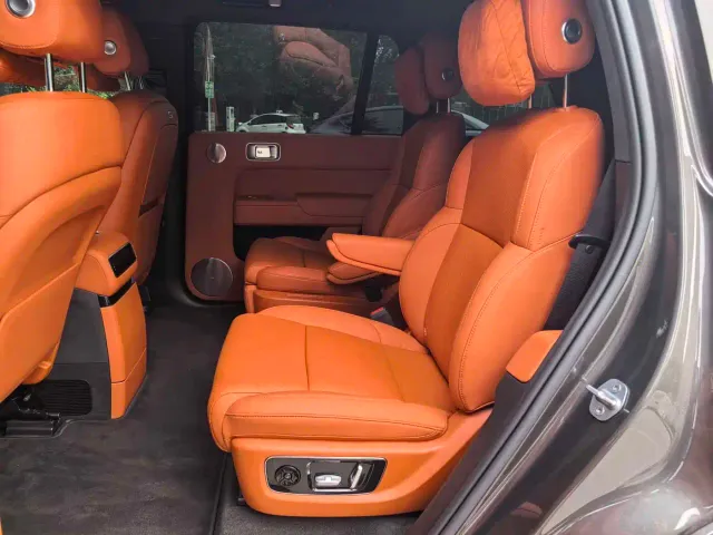 Li Auto Li Xiang L9 2024 Model Ultra — Фото автомобиля 13