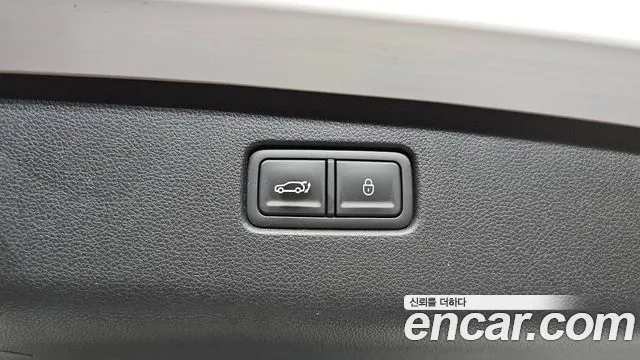 Genesis GV70 — Фото автомобиля 20