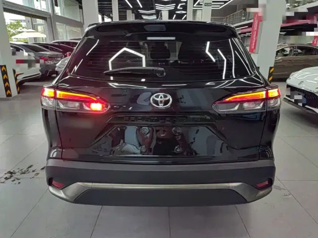 Toyota Frontlander — Фото автомобиля 5