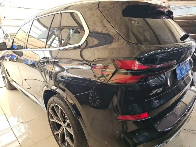 BMW X5 — Фото автомобиля 10