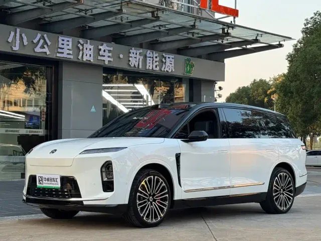 Фотография автомобиля — Nio ES8