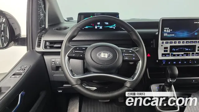 Hyundai Staria — Фото автомобиля 13