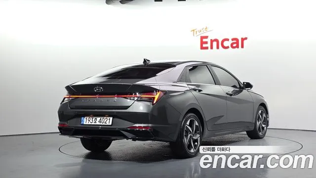 Hyundai Avante — Фото автомобиля 2