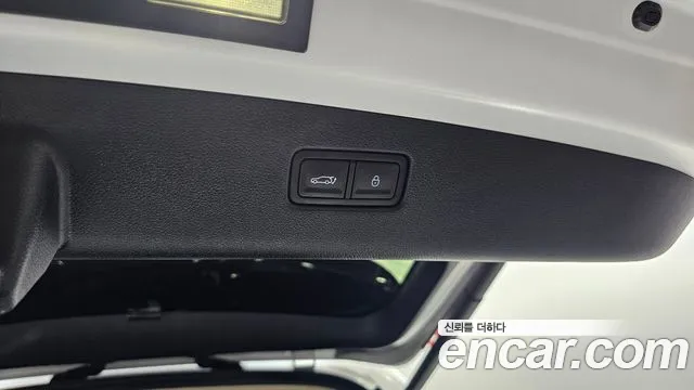 Genesis GV70 2.5T Бензин 2WD — Фото автомобиля 27