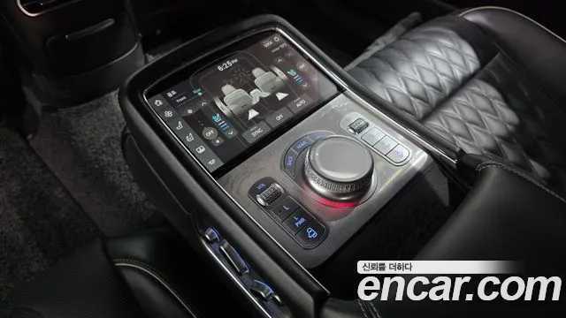 Genesis G90 — Фото автомобиля 14
