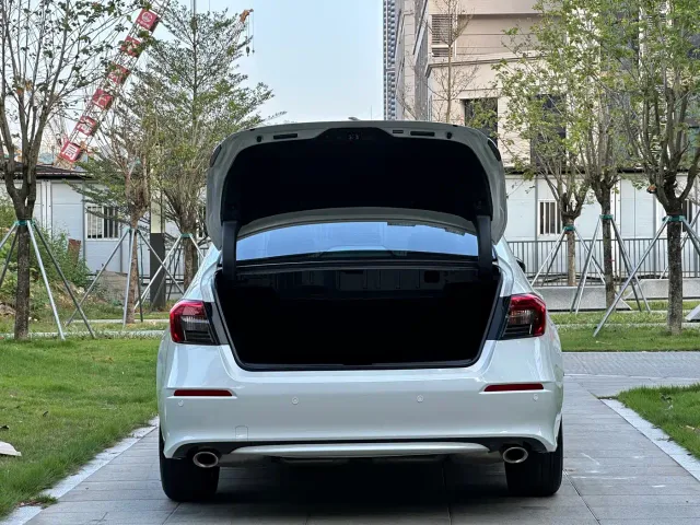 Honda Civic 2023 240TURBO CVT Dynamic Edition — Фото автомобиля 17