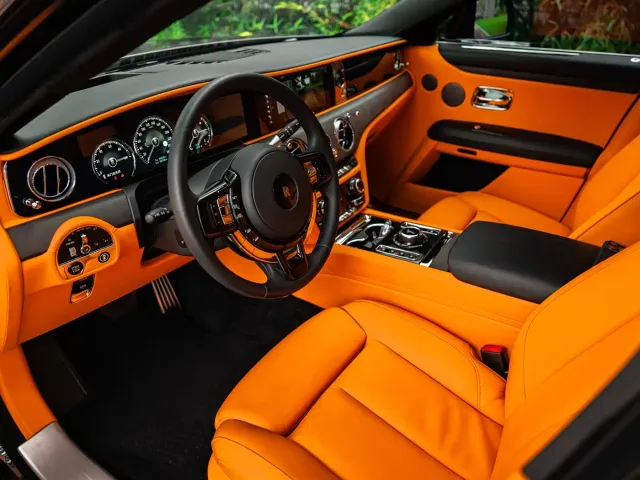 Rolls-Royce Ghost — Фото автомобиля 9