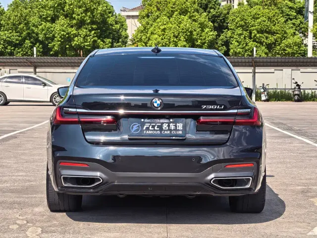 BMW 7 Series — Фото автомобиля 5