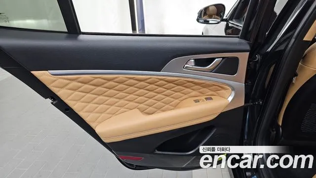 Genesis G70 — Фото автомобиля 25