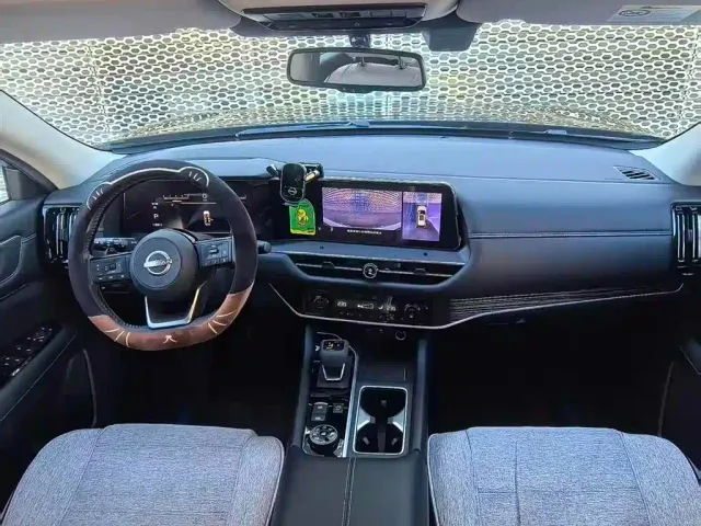 Nissan Terra — Фото автомобиля 10