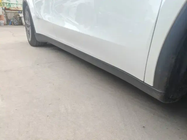 Tesla Model Y L — Фото автомобиля 20