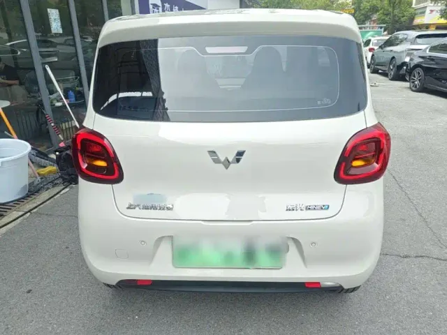 Wuling Hongguang Mini EV — Фото автомобиля 5