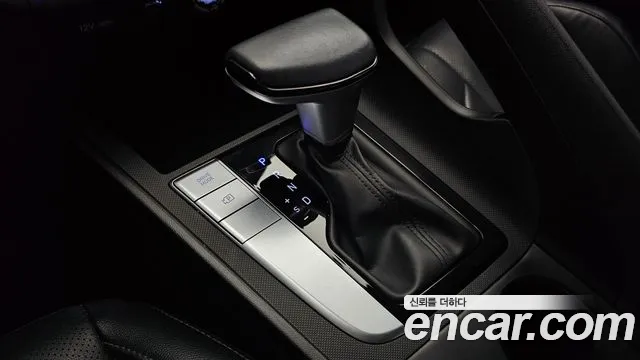 Hyundai Avante — Фото автомобиля 12