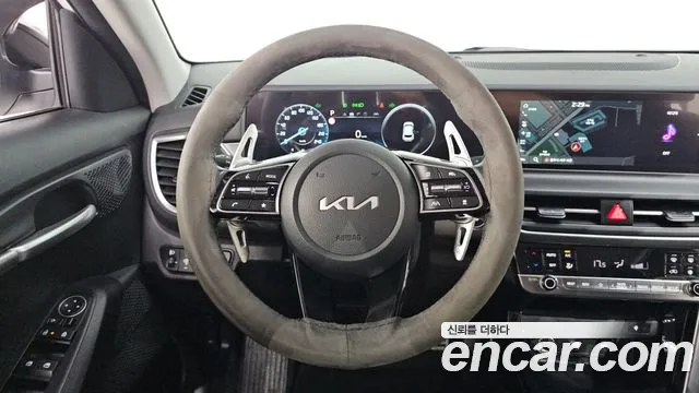 Kia Seltos Бензин 1.6 турбо 2WD — Фото автомобиля 11