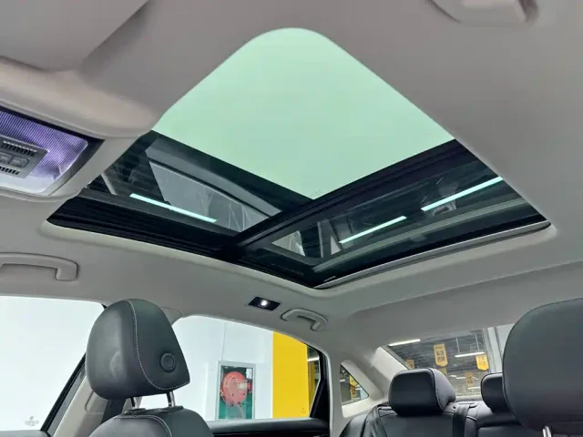 Volkswagen Passat — Фото автомобиля 16