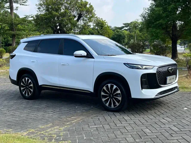 Chery Tiggo 8 PLUS — Фото автомобиля 3