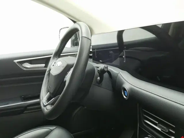 Ford Edge — Фото автомобиля 22