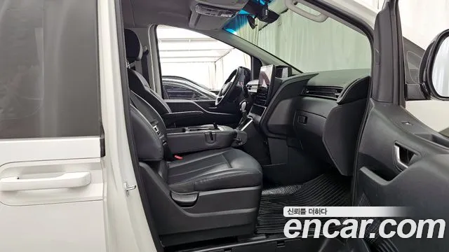 Hyundai Staria — Фото автомобиля 11