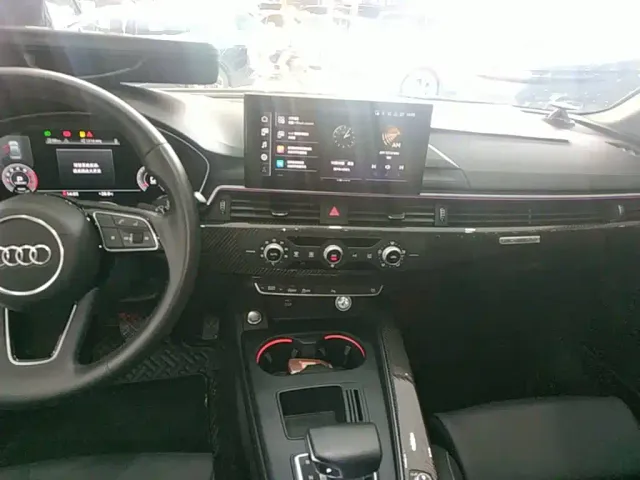 Audi A4L — Фото автомобиля 12