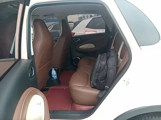 Wuling Bingo — Фото автомобиля 16