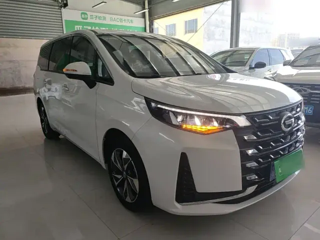 GAC Trumpchi M6 — Фото автомобиля 3