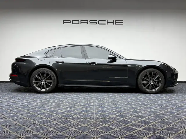Porsche Panamera — Фото автомобиля 15